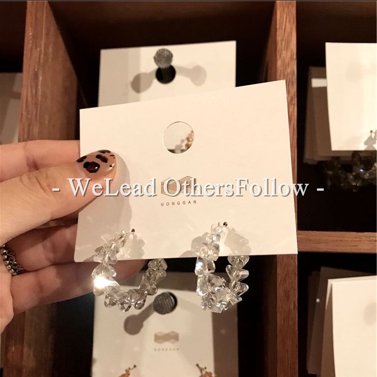 【follow】韩国东大门c环仿水晶