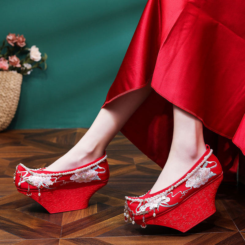 古风婚鞋女清朝宫廷汉服鞋子秀禾新娘格格鞋花盆底旗鞋高跟绣花鞋