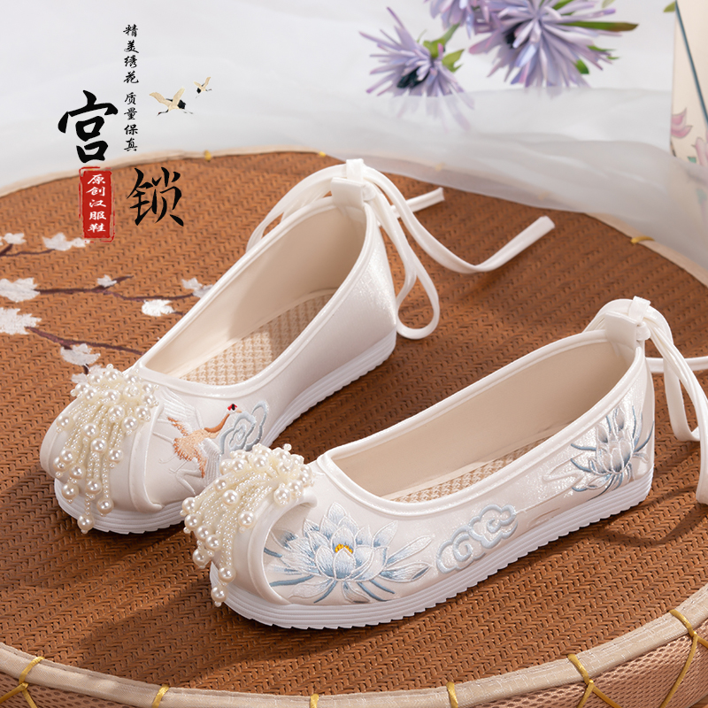 秋冬原创汉服鞋子女古风唐风淡雅绣花鞋串珠古装鞋子平底明制弓鞋