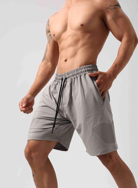 Light Weight冰丝高弹健身运动无内胆四分短裤男休闲宽松运动短裤