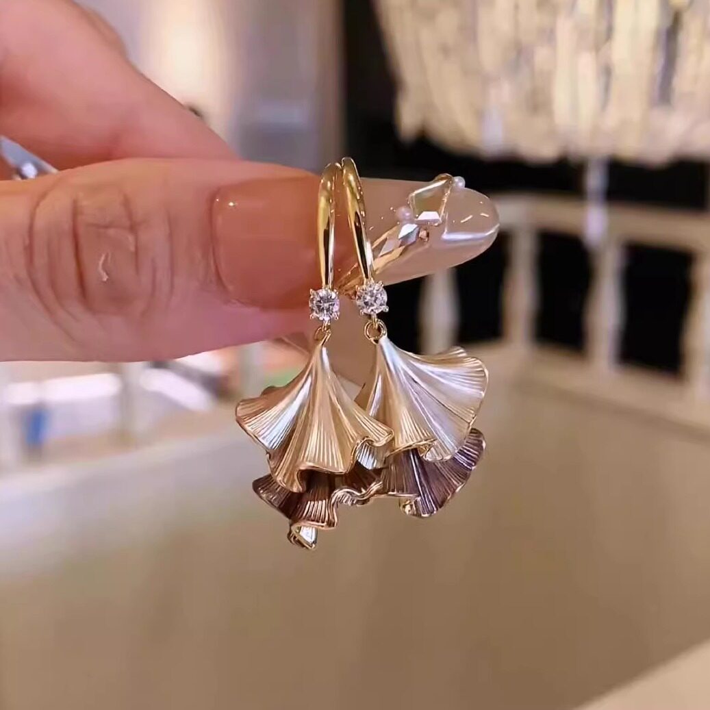 银杏叶耳环女法式复古港风耳坠小众设计感优雅高级感裙边灵动耳饰