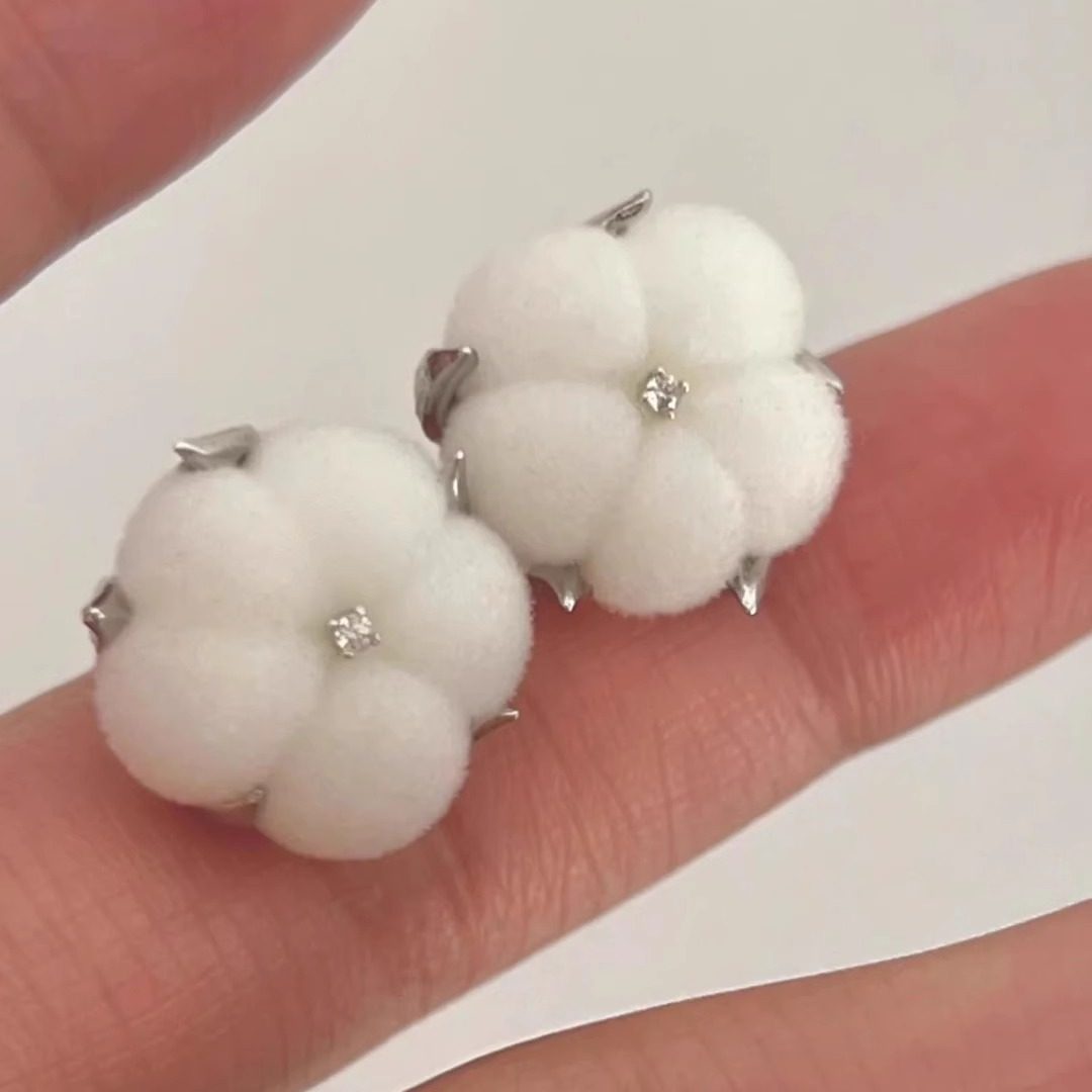 【绵绵情谊】棉花耳钉女白色花朵3D可爱百搭秋冬绣球耳饰925银针,饰品/流行首饰/时尚饰品新,耳环,淘宝优惠券,粉丝福利购,淘宝优惠卷
