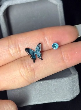 【定制款】蓝色蝴蝶耳钉女小众设计感清冷感迷你耳环2025新款耳夹