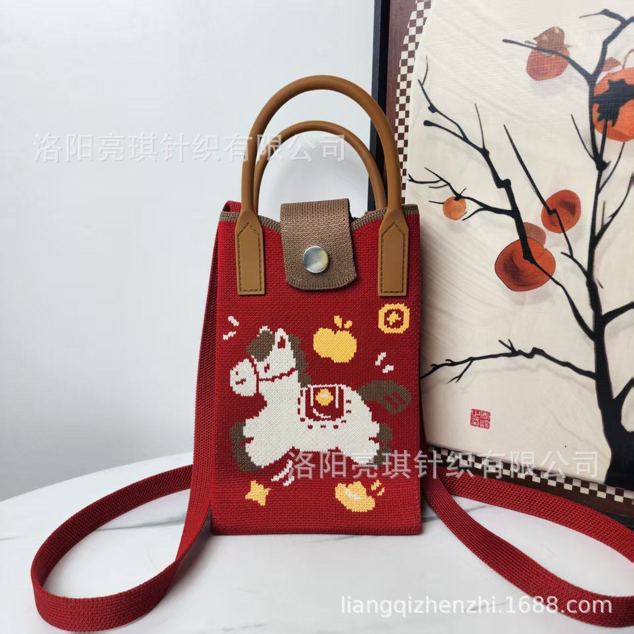 手提斜挎包百搭软橡胶手柄伴手礼新款春节搞怪休闲潮流手机小方包