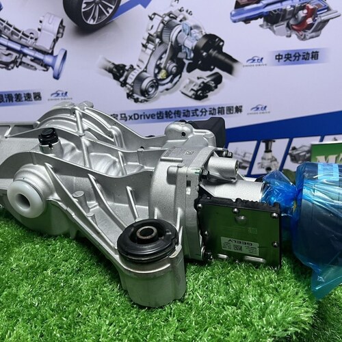 适用领克后差速器01023