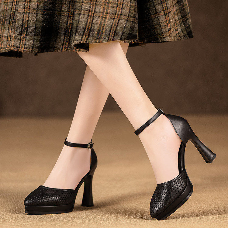 不累脚白色防水台高跟鞋一字扣玛丽珍粗跟单鞋2026编织包头凉鞋女