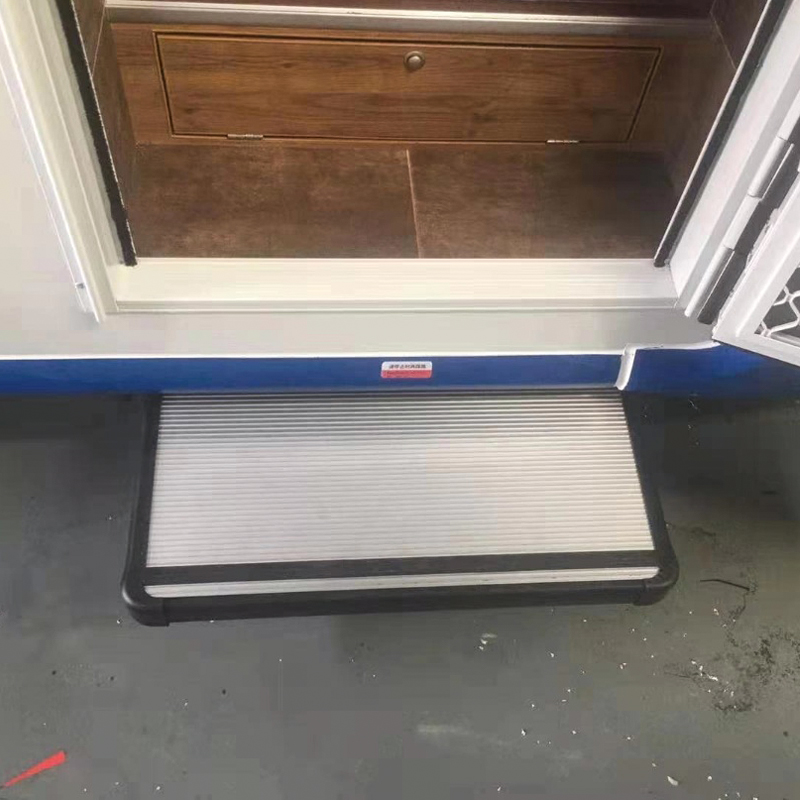 奔驰斯宾特电动踏板梅赛德斯－