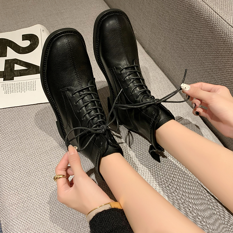 平底靴子女英伦风秋冬加绒马丁