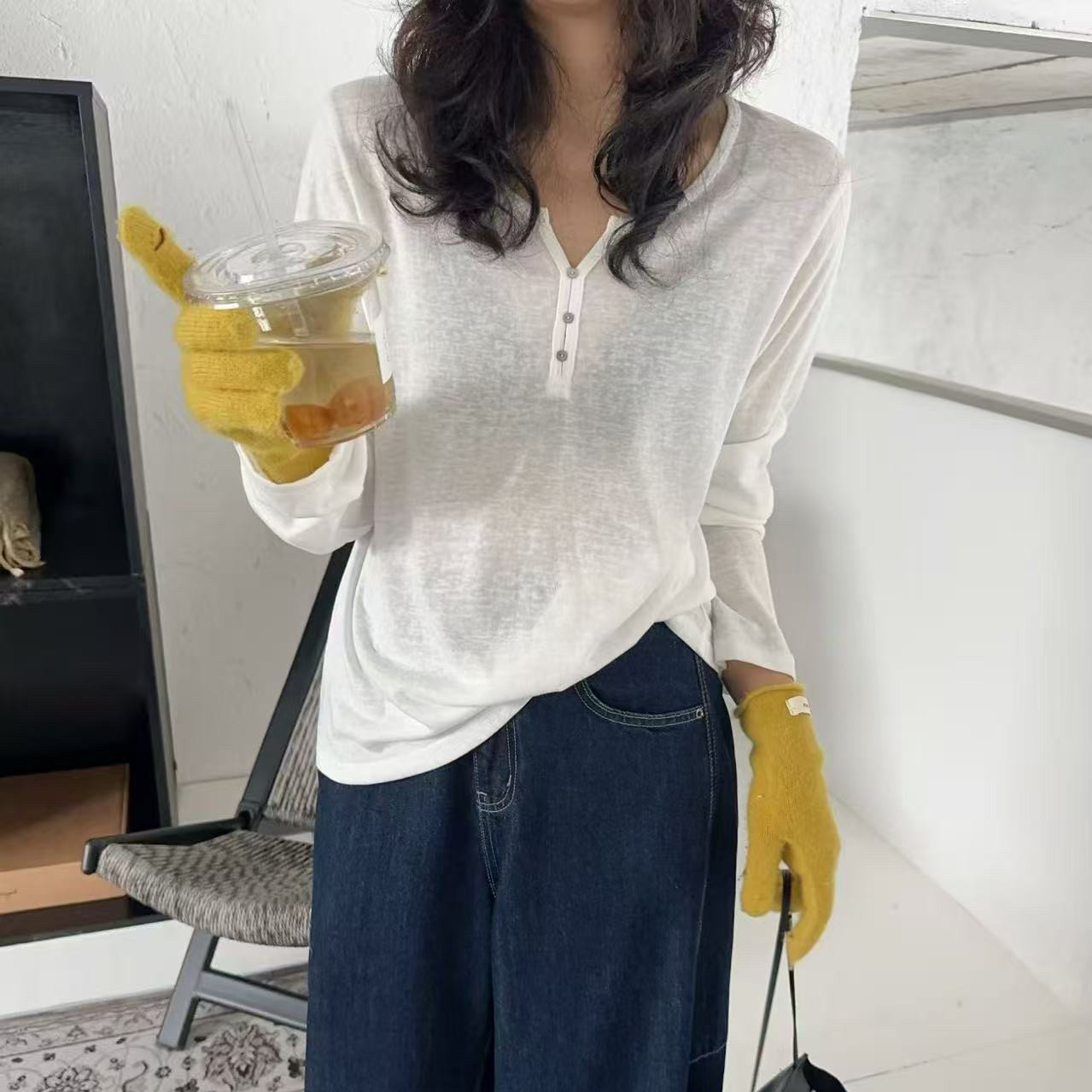 韩系简约V领排扣长袖T恤女早秋宽松显瘦百搭套头打底衫上衣潮8721
