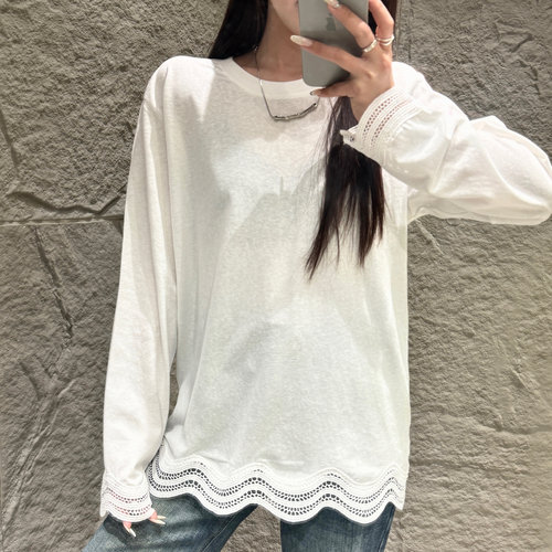 洋气白色圆领长袖蕾丝拼接T恤女2026春秋新款宽松打底上衣7526