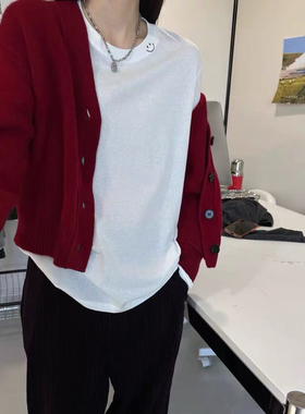 DW秋冬加绒领口刺绣笑脸长袖白色T恤女显瘦内搭打底衫上衣8072