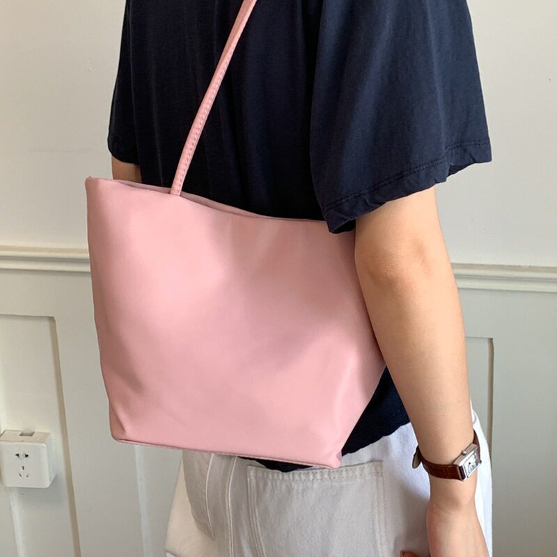 潮流休闲尼龙布托特包女2026夏季韩版大容量时尚百搭单肩包感