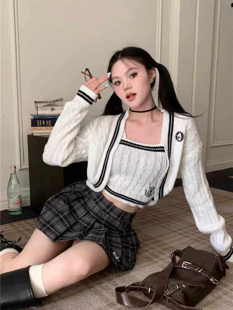 韩系时尚穿搭针织背心开衫套装修身小外套春季毛衫两件套女