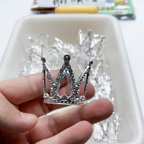 T36约3.5X4CM银色合金立体皇冠 12个 diy材料配件满30包邮