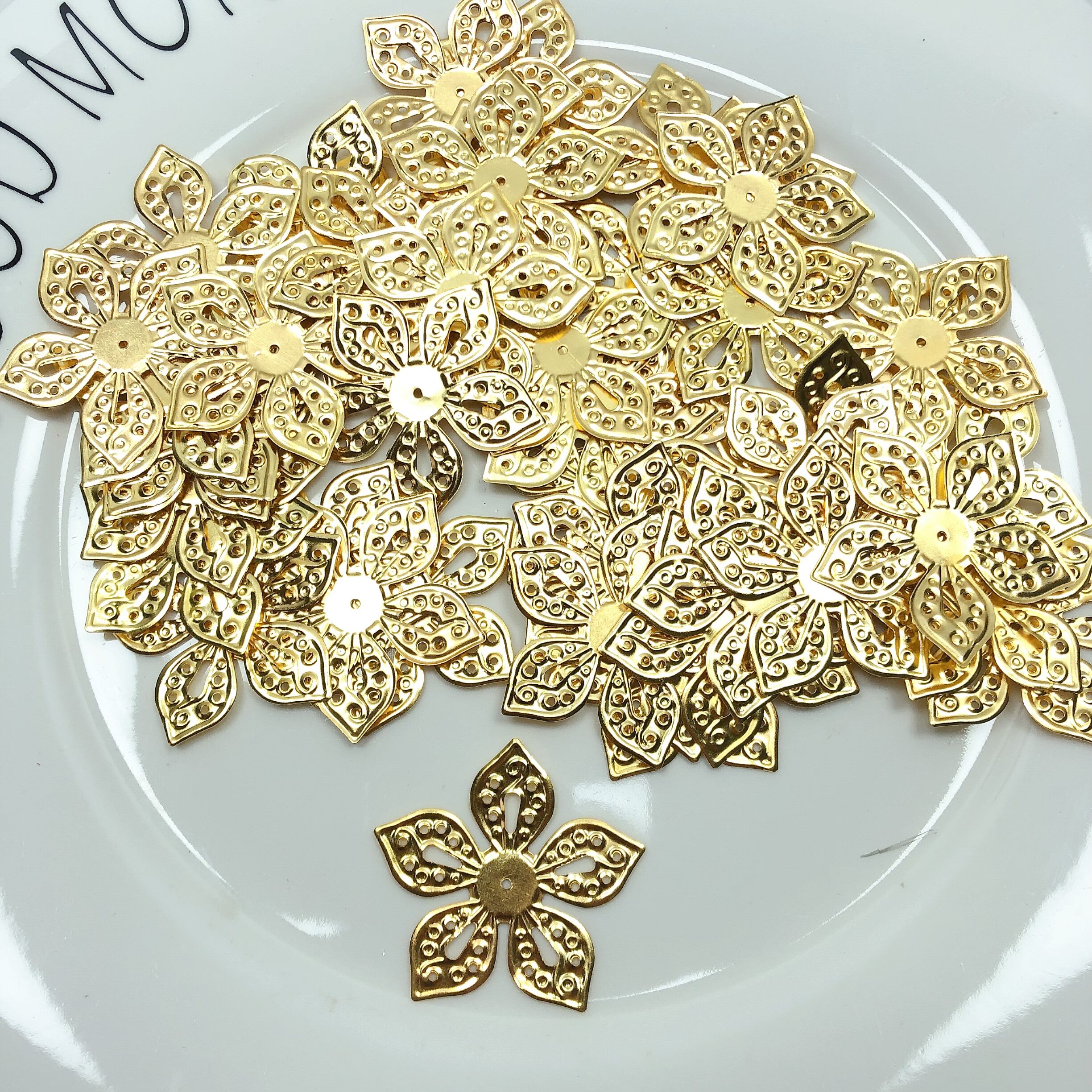 K08约4.5CM铁质花片   45-50个diy手工材料配件满30包邮