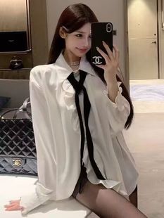 缎面白色衬衫女上衣设计感小众中长款木耳边衬衣内搭2025春款女装