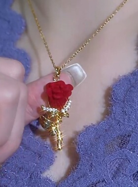 新款高级感红色玫瑰花项链女