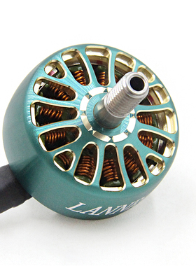 2203.5/2207.5四轴3寸5寸KV1750/1950/2550/3750无刷电机马达1404