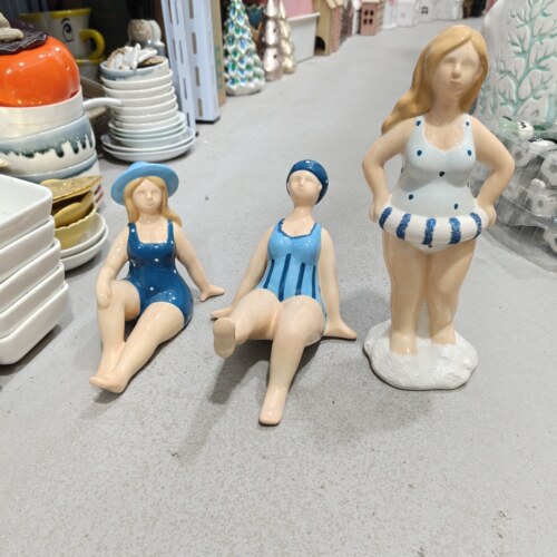 非偏远地区凑满19包邮部分瑕/陶瓷泳衣女孩摆件风釉磕补