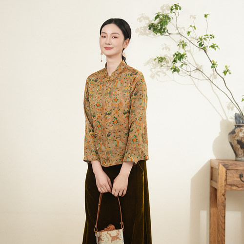 布符新中式旗袍上衣2025年秋季新款菱格提花偏襟花扣设计宽松女装