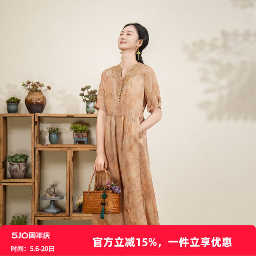 布符年夏季新款牡丹蝶影炒色剪花绣连衣裙经典A字型气质长裙