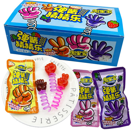 儿童创意弹簧猜拳手指糖零食批发