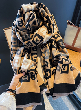 减龄卡通萌猫小格子仿羊绒围巾女冬季韩版百搭长款加厚多功能披肩