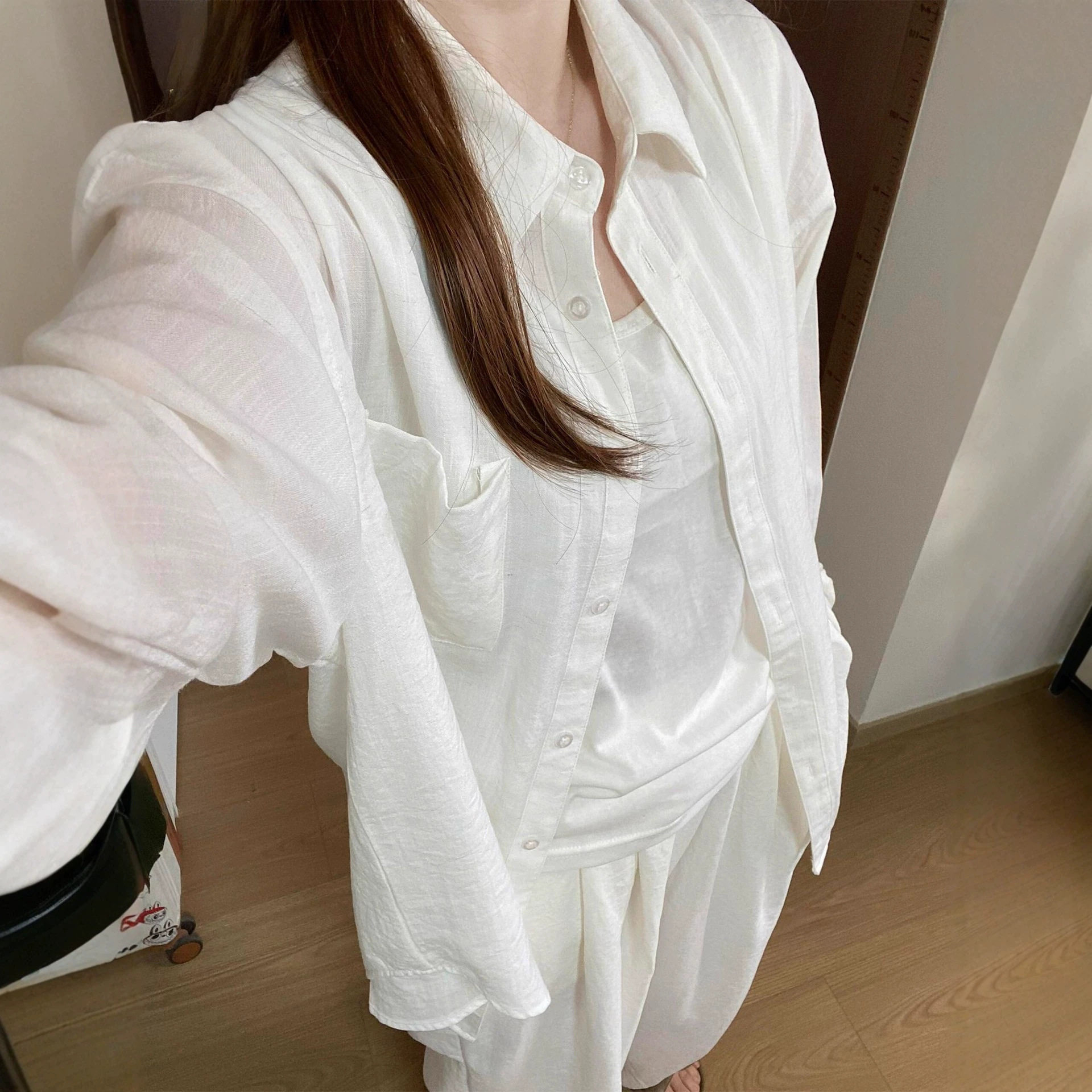 白色亚麻衬衫女夏薄款淡人高智感外套宽松慵懒老钱风防晒长袖衬衣