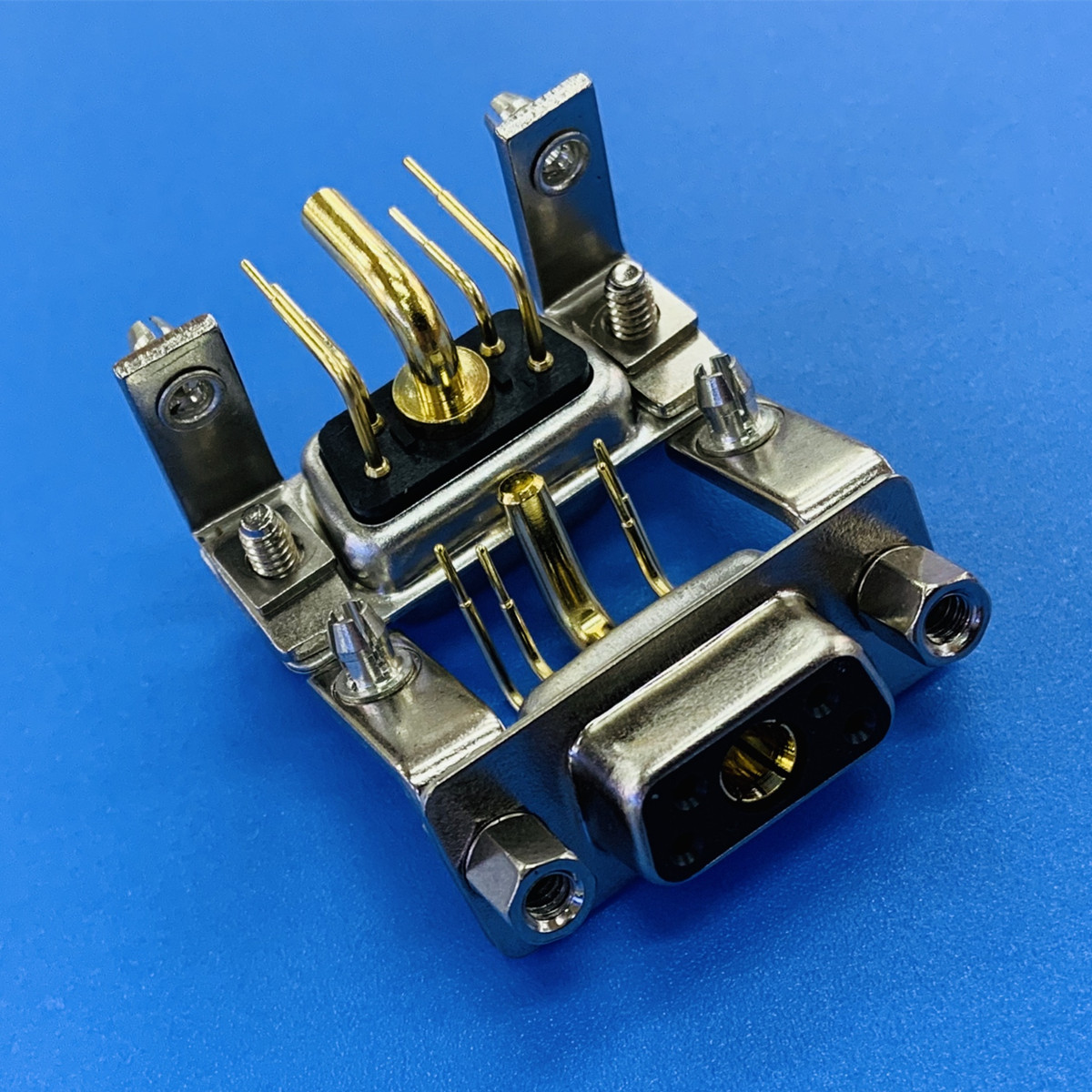 D-SUB大电流5W1母头弯脚焊板连接器 4+1芯母座重载工业插头接插件