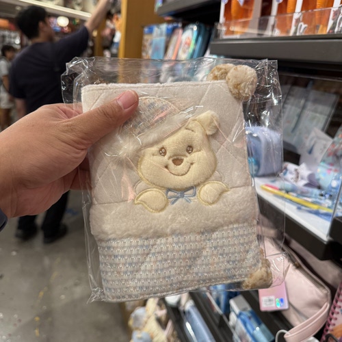 上海迪士尼乐园代购小熊维尼日记本冬季系列笔记本可爱记事本礼物