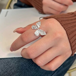 通体999足银肌理感灵动蝴蝶戒指女ins小众设计高级感轻奢简约通勤