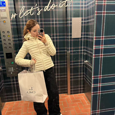 2025新款轻薄修身排骨羽绒服女短款户外连帽保暖内胆外套M家同款