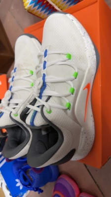特价清仓款Nike Hyperdunk X(2018) 篮球鞋下单请看购物详情页