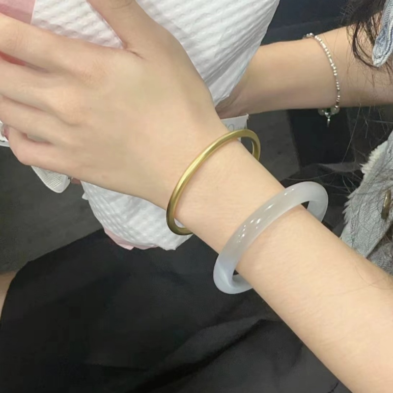 白月光手镯冰透猫眼玉髓镯子清冷感荔枝冻高冰美人条贵妃玉镯首饰