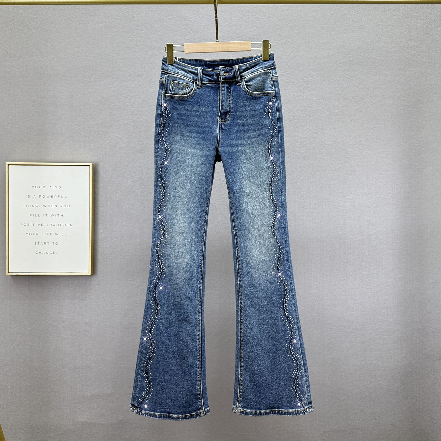 烫钻牛仔裤女微喇裤2025秋季新款