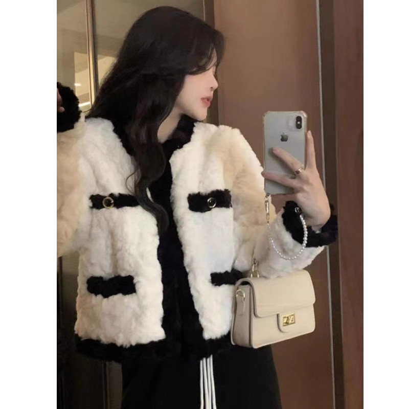 小香风黑色羊羔毛绒外套女