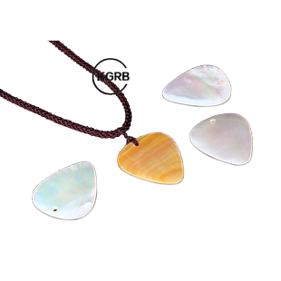 定制beyond金属朋克钛钢拨片项链Beyond比安乐队黄家驹