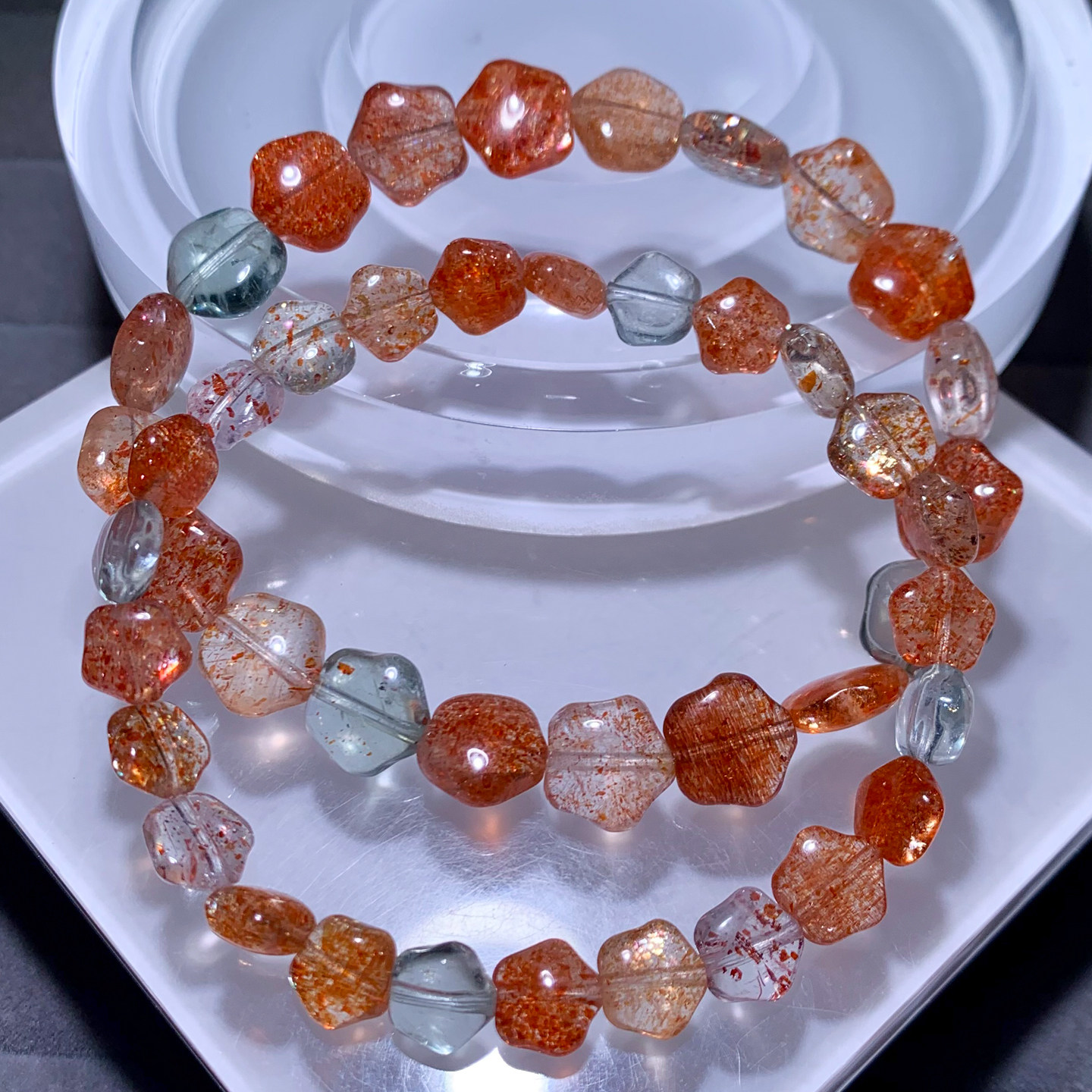 天然爆闪阿鲁沙星星雕刻手链金太阳长石金砂坦桑尼亚绿柱石送礼女