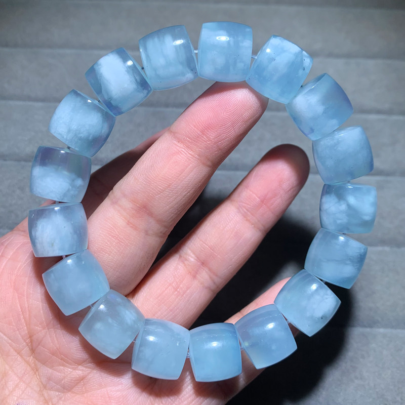 天然海蓝宝桶珠手链蓝天白云礼物