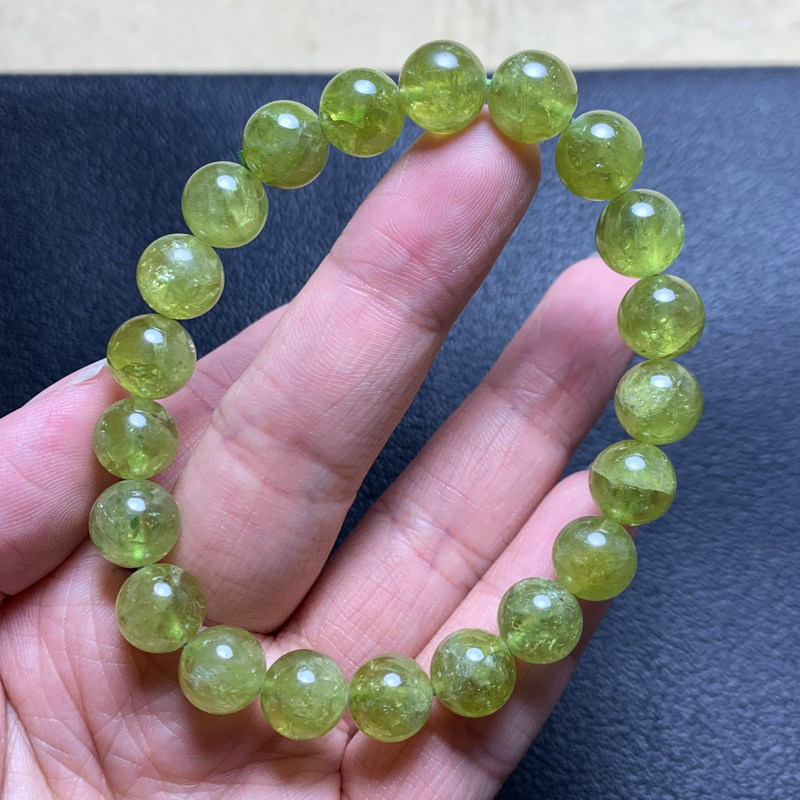 天然沙佛来绿石榴石手链女翠绿色水晶手串翠榴石莎弗莱宝石女人石