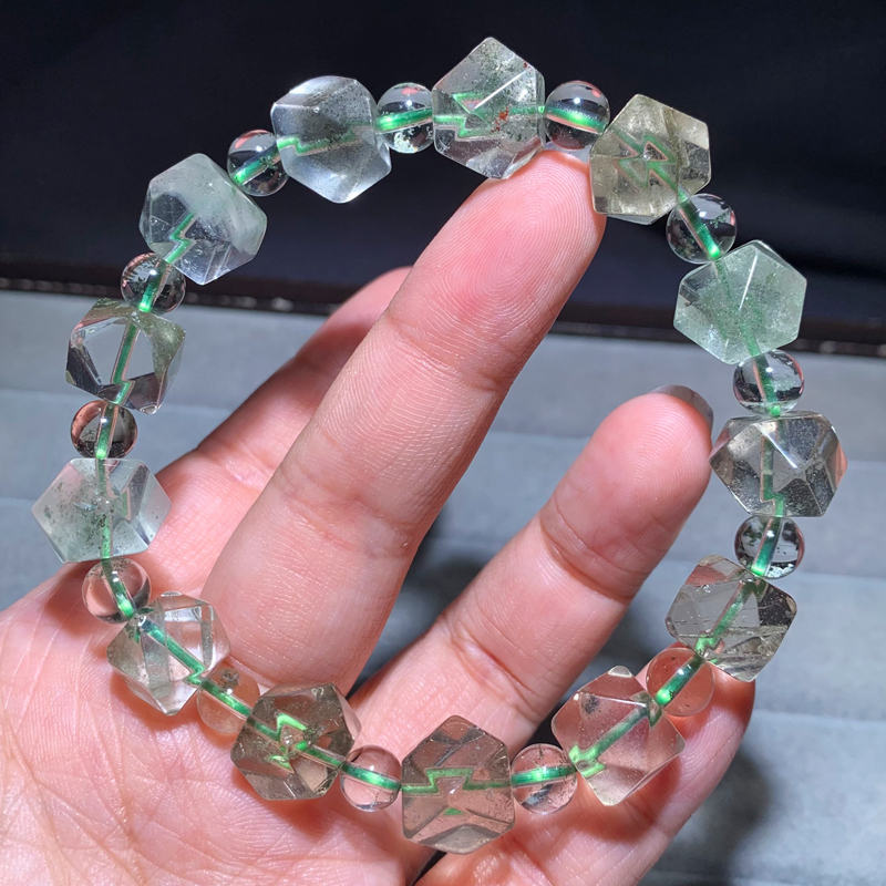 天然绿幽灵水晶单圈随形刻面手链