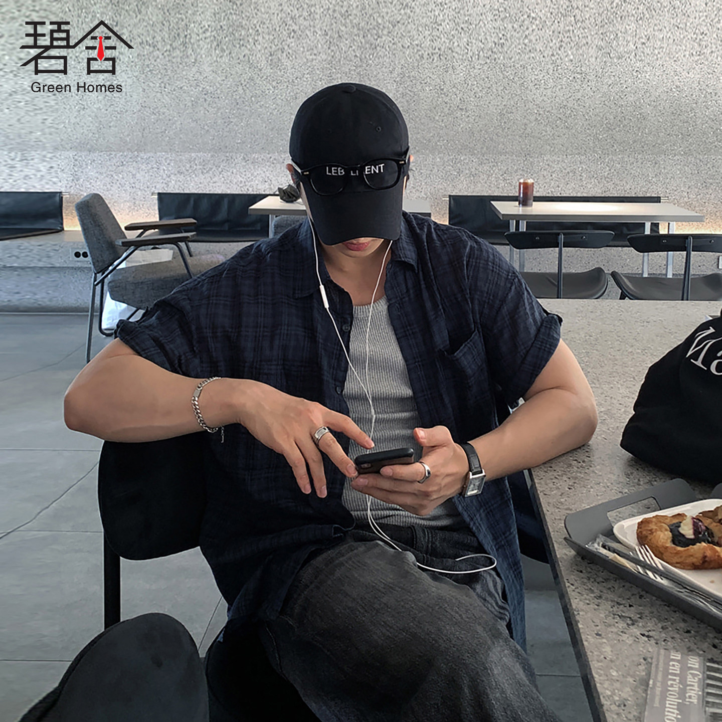 碧舍韩版男士夏季复古风格子短袖衬衫棉麻透气百搭款青春流行衬衣 - 实物图