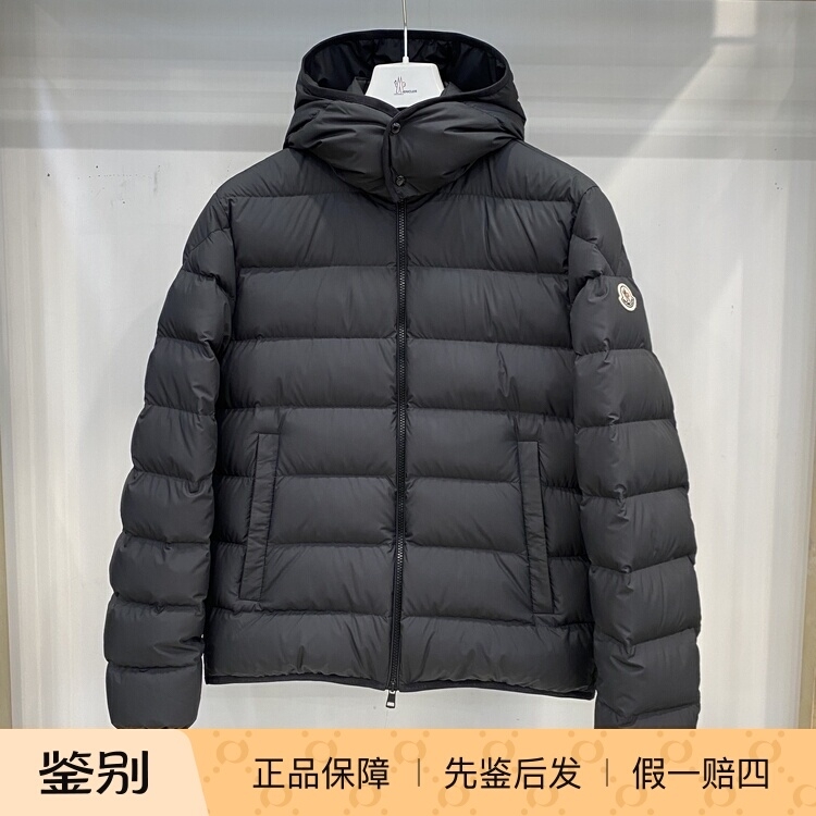 Moncler男士哑光黑色羽绒服饰边