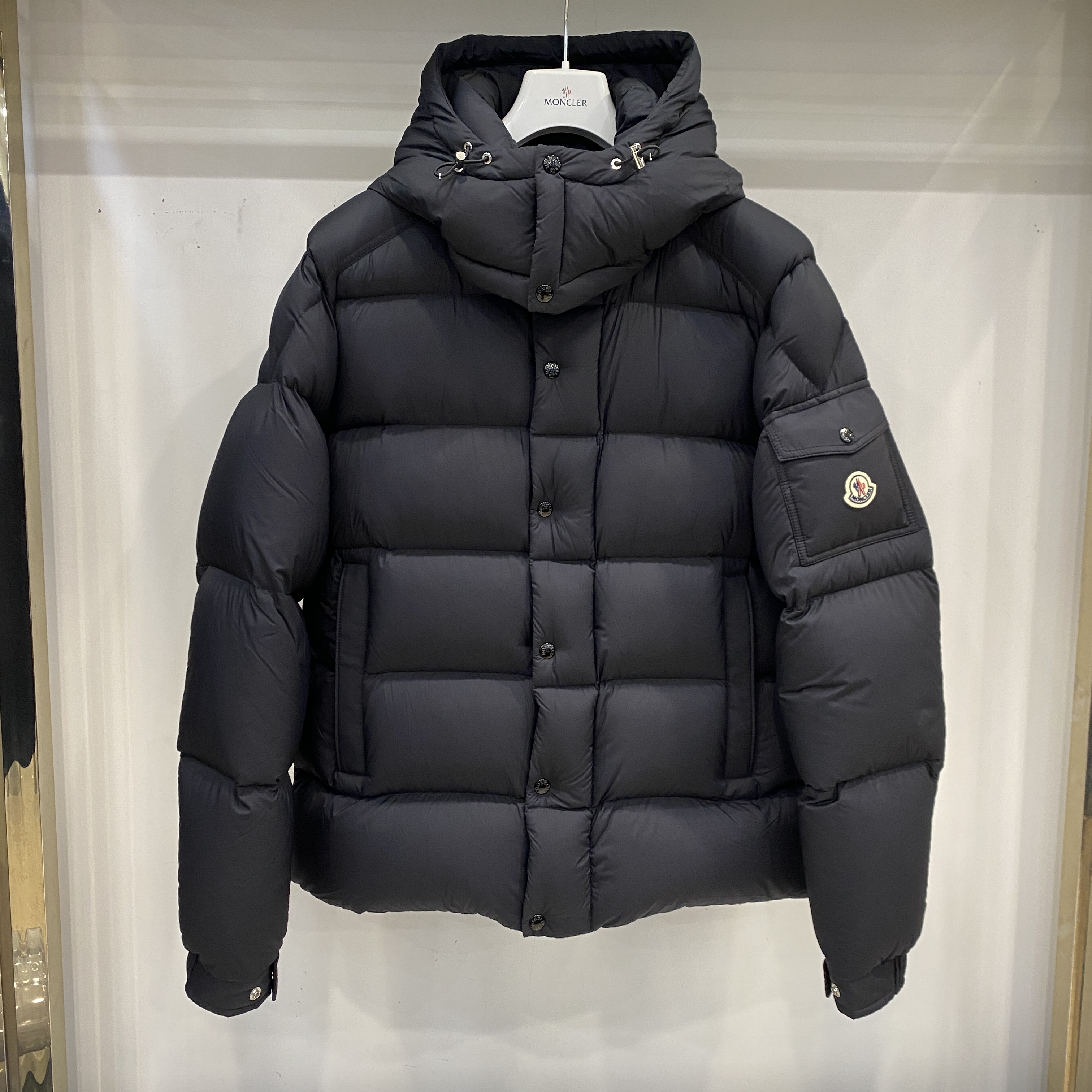 现货Moncler盟可睐 Maya70男士黑色可脱卸帽羽绒服 K2091 1A00205