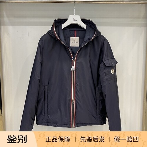 三色拉链日常羽绒服Moncler连帽