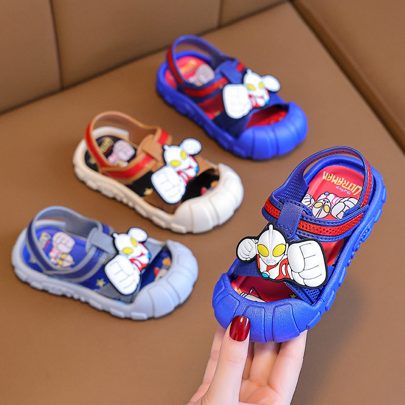奥特曼儿童凉鞋夏季宝宝小童可爱防臭防滑软包头防撞男童男宝新款