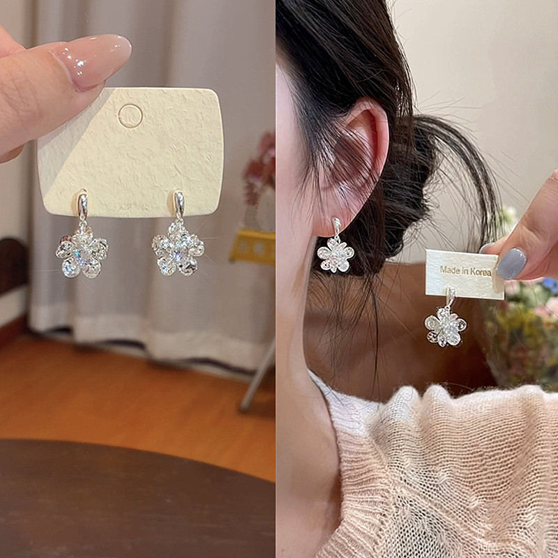 轻奢小众高级感银色双面花瓣耳钉