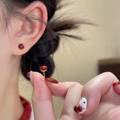 s925银针耳饰相思红豆耳钉小众设计感红色珠珠百搭简约气质耳环女