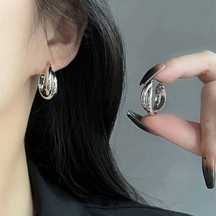 法式耳圈高级感轻奢气质时尚圈圈耳环小众设计感简约百搭大气耳饰