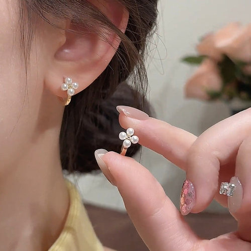 s925银针精致小巧珍珠花朵耳扣女